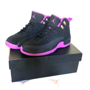 Air Jordan 12 Retro GG Hyper Violet size 7.0 youth